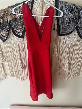 Red V-Neck Sleeveless Dress
